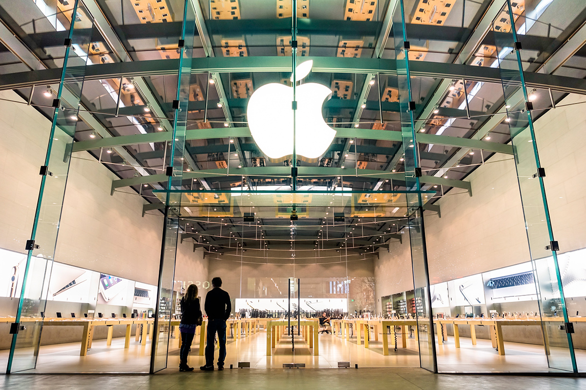 Французский суд оштрафовал Apple на €1 млн
