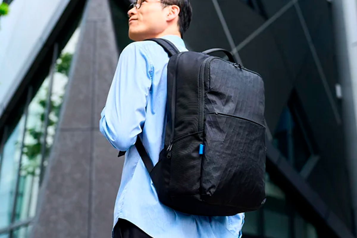 Fujitsu показала рюкзак с кондиционером