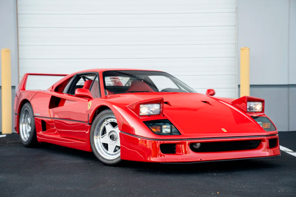 В США продают легендарную Ferrari F40 за $2,6 млн